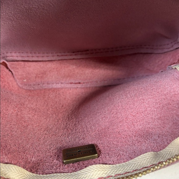 Portland Leather Scarlet Sling Bag Pebbled Leather Watermelon Pink Discontinued - Picture 6 of 7